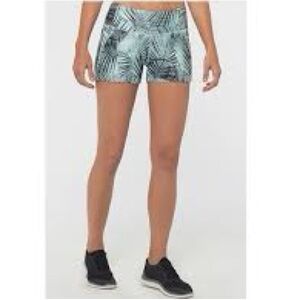 NWOT MPG Women's Tropical Print Athletic Shorts